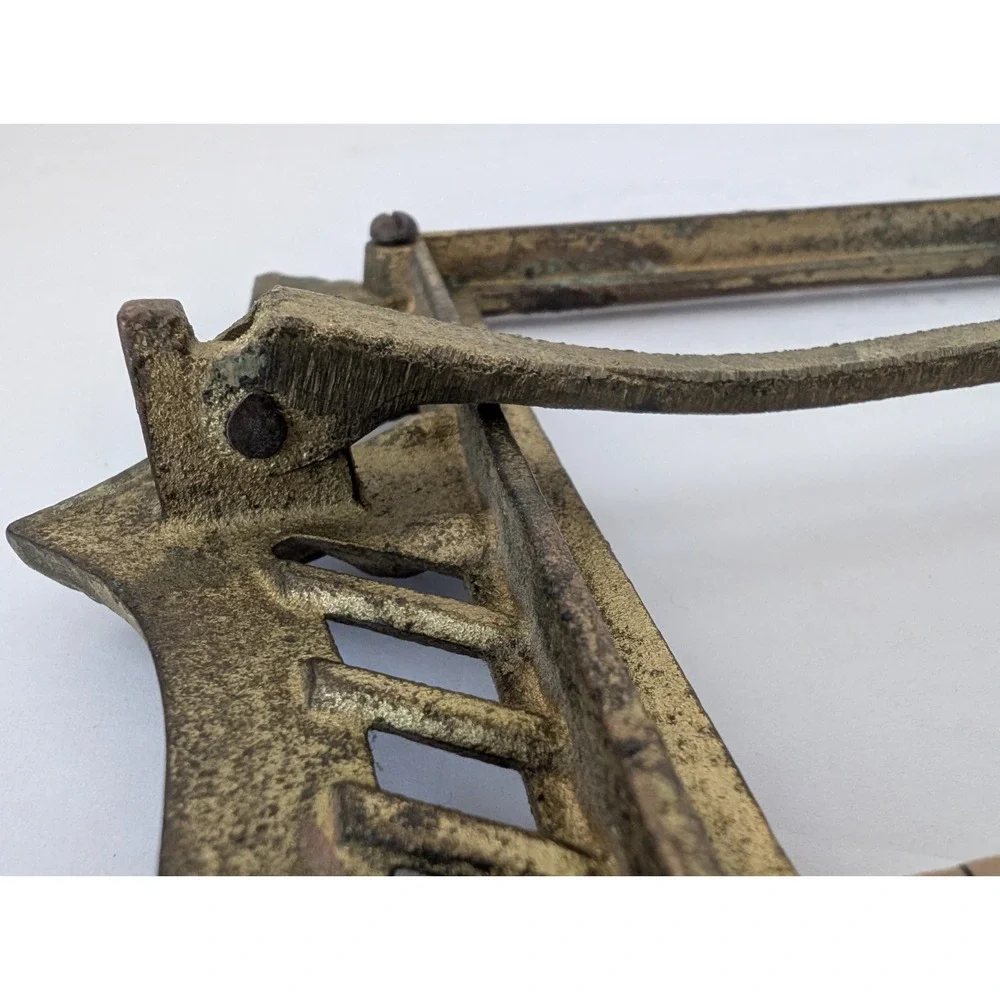 Antique c.1900 Cast Brass Architectural 4x6 Frame #731 Original Easel No Glass